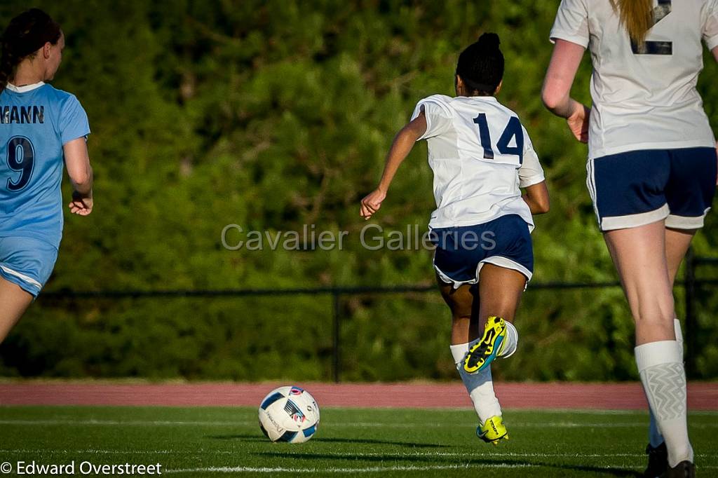 LSoccervsWadeH_Seniors-208.jpg