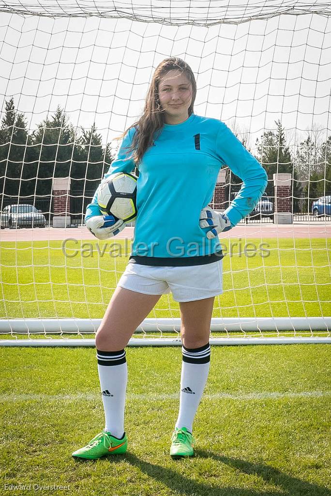 GirlsSoccerTeam4.jpg