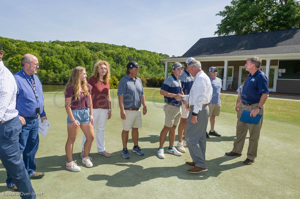 BoysGolfSeniorDay-31.jpg