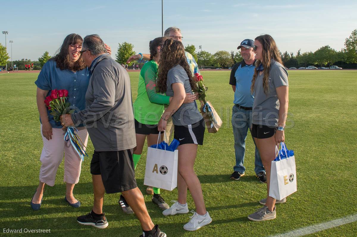 GirlsSoccerSeniorDay-25.jpg