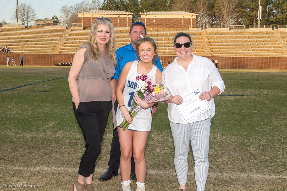 GirlsLXSeniorNight-104.jpg