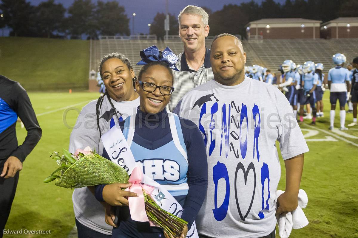 DHSvsWH_Seniors_10-22-21-87.jpg