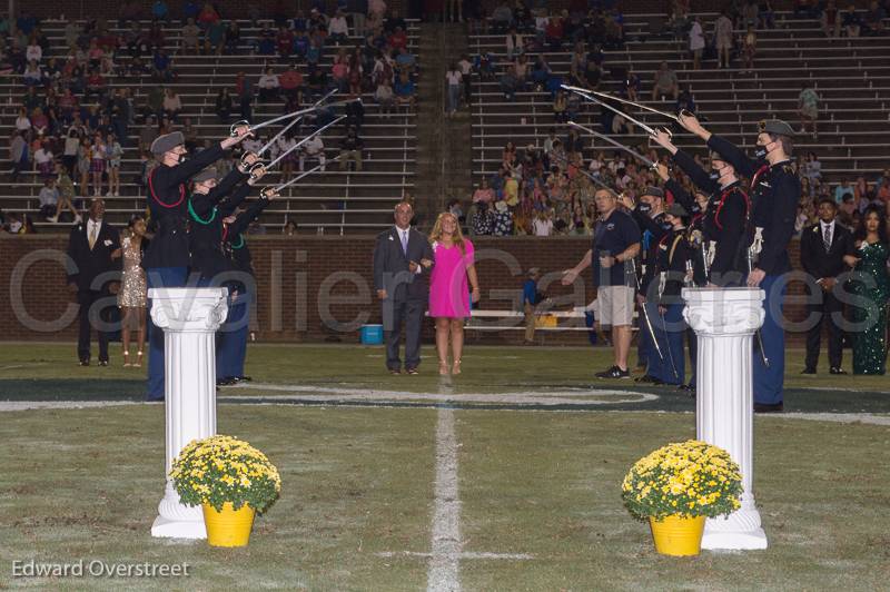 HomecomingNight-105.jpg