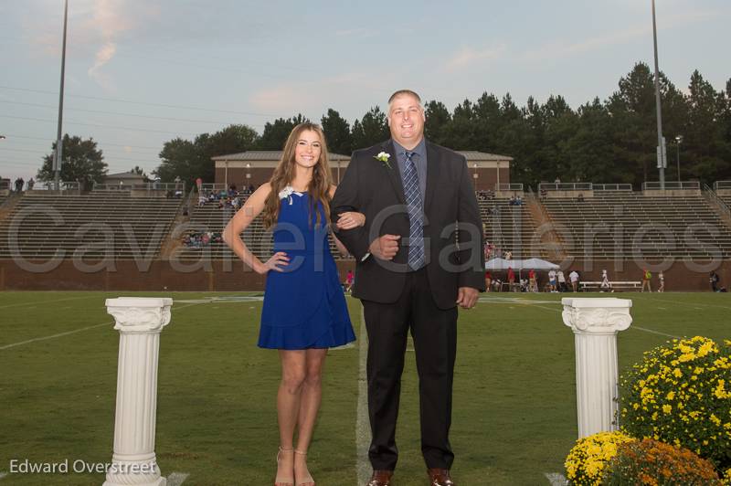 HomecomingNight-59.jpg