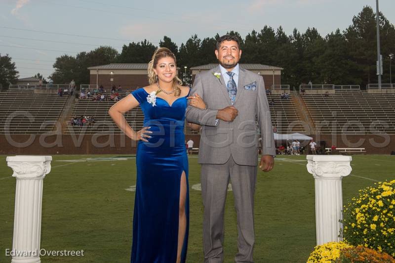 HomecomingNight-64.jpg