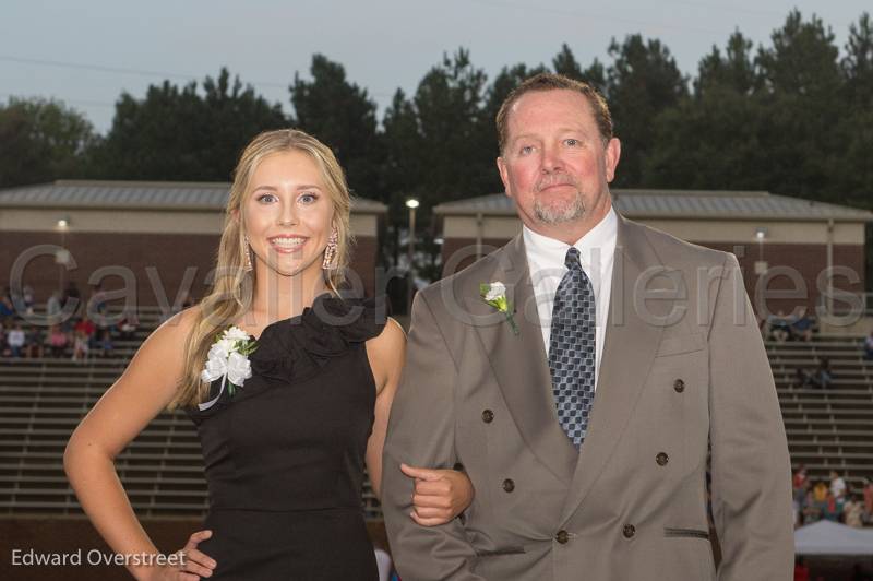 HomecomingNight-79.jpg