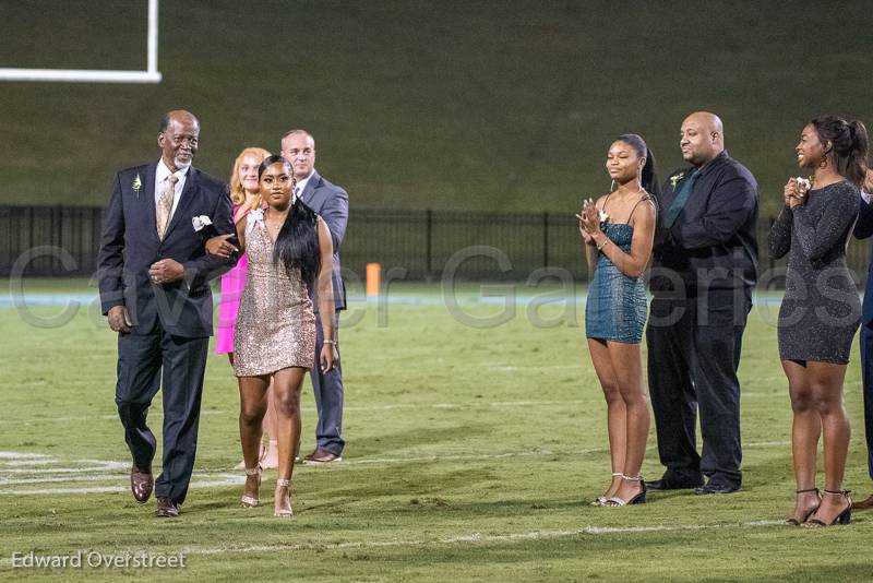 HomecomingNight-93.jpg