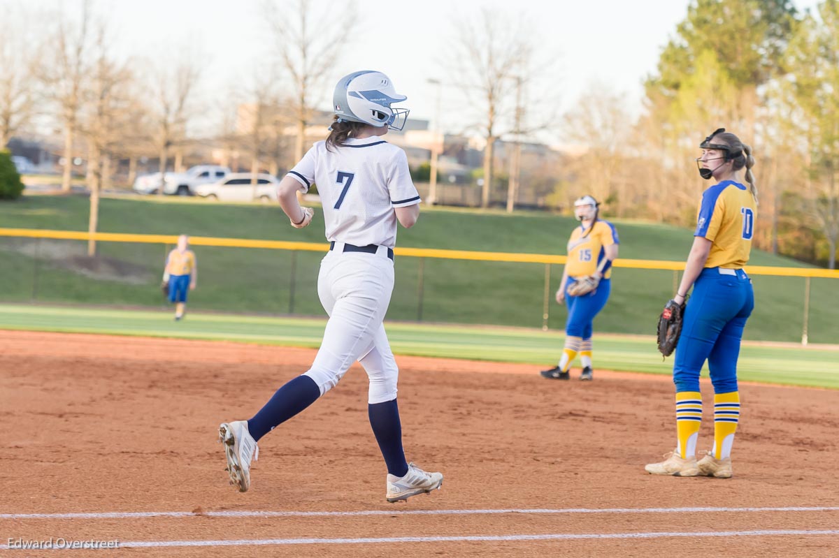 SoftballvsFtMill -268.jpg