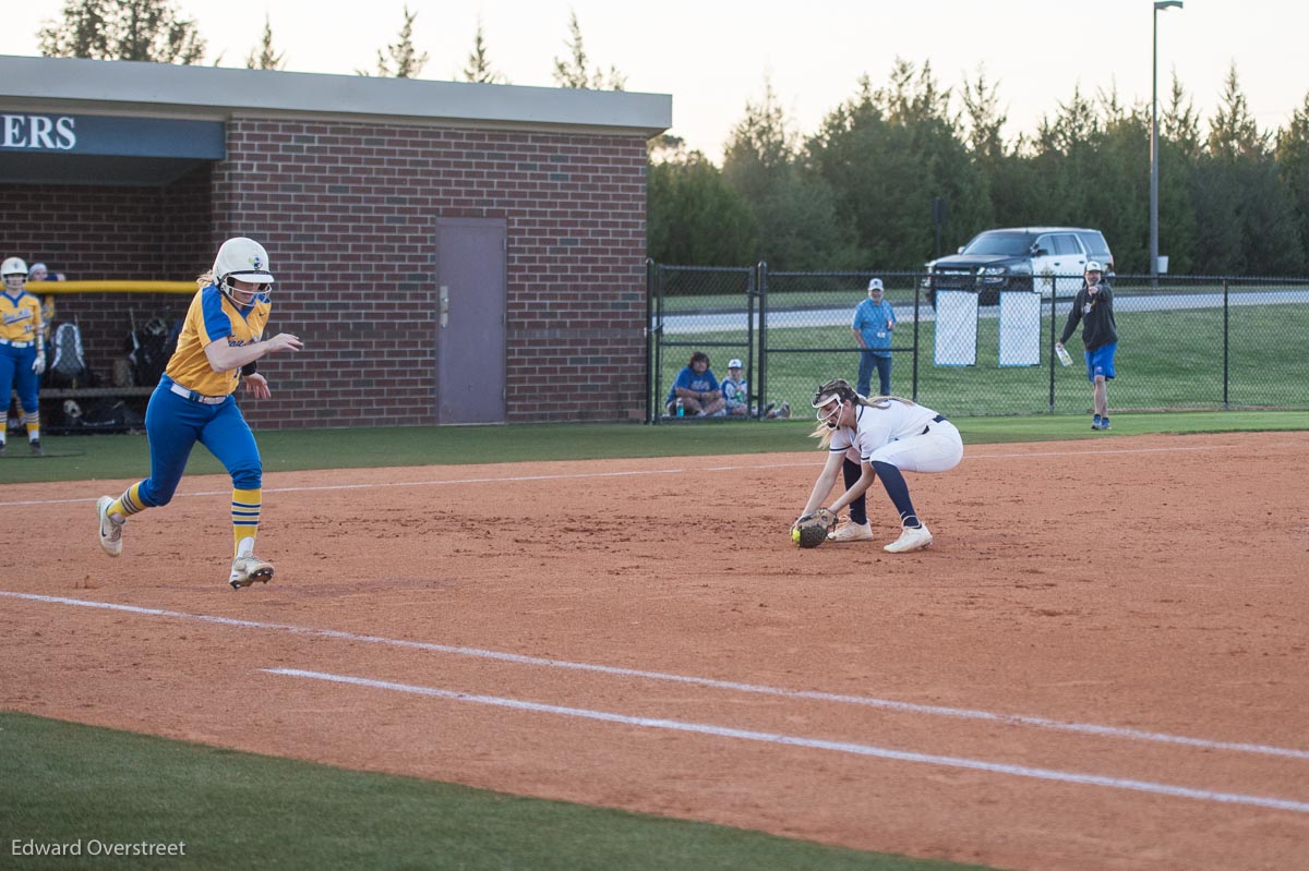 SoftballvsFtMill -294.jpg