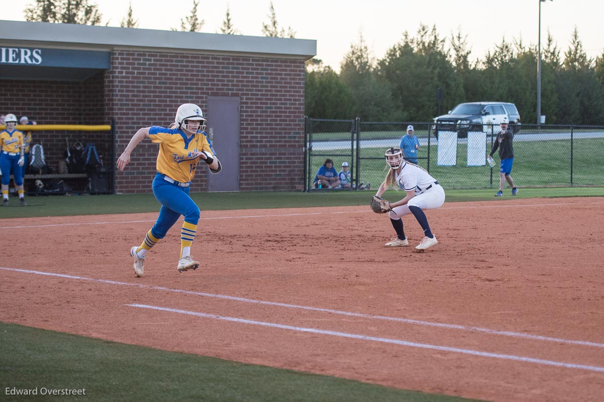 SoftballvsFtMill -295.jpg