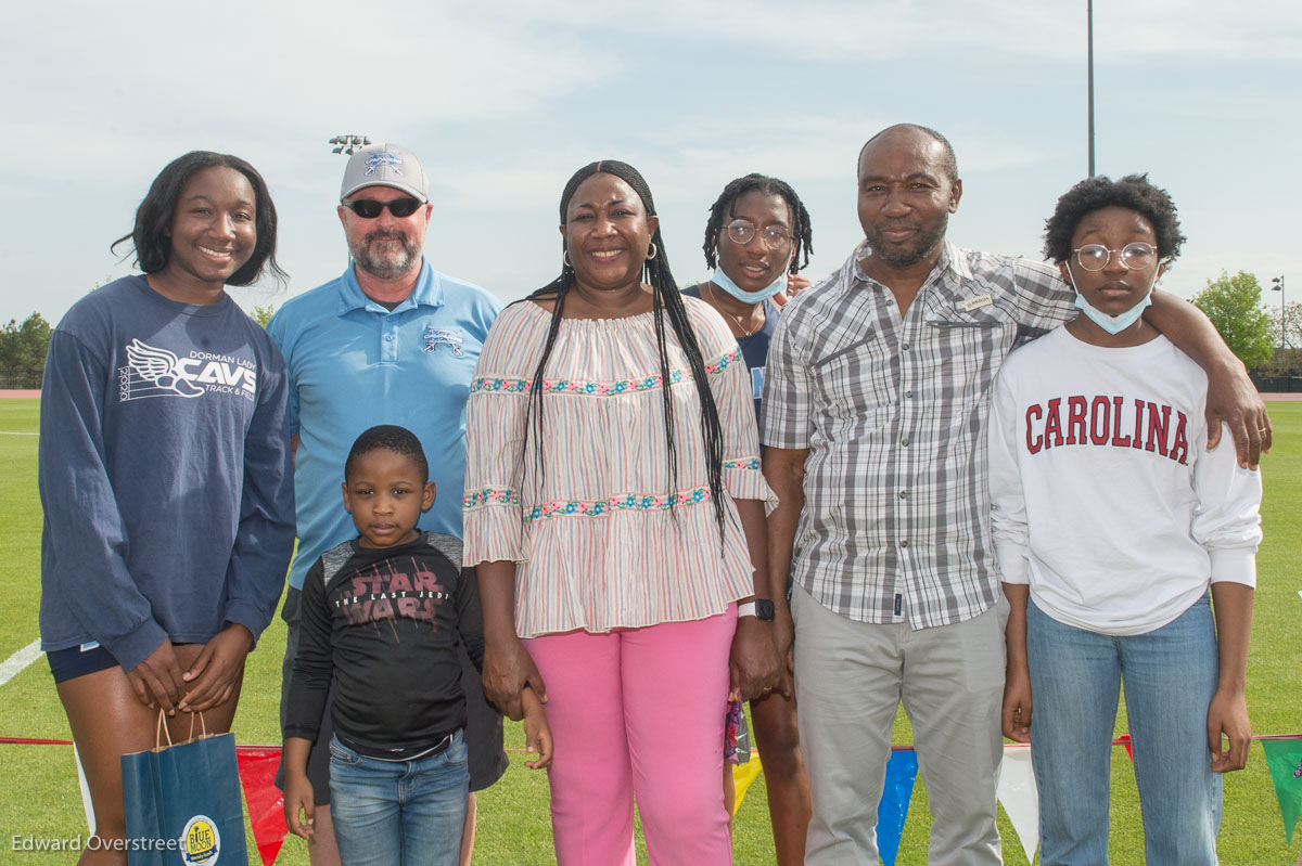 TrackSeniorDay4-12-22-13.jpg