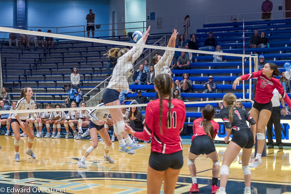 VarGirlsVB_vs_BS_9-28-22-138.jpg